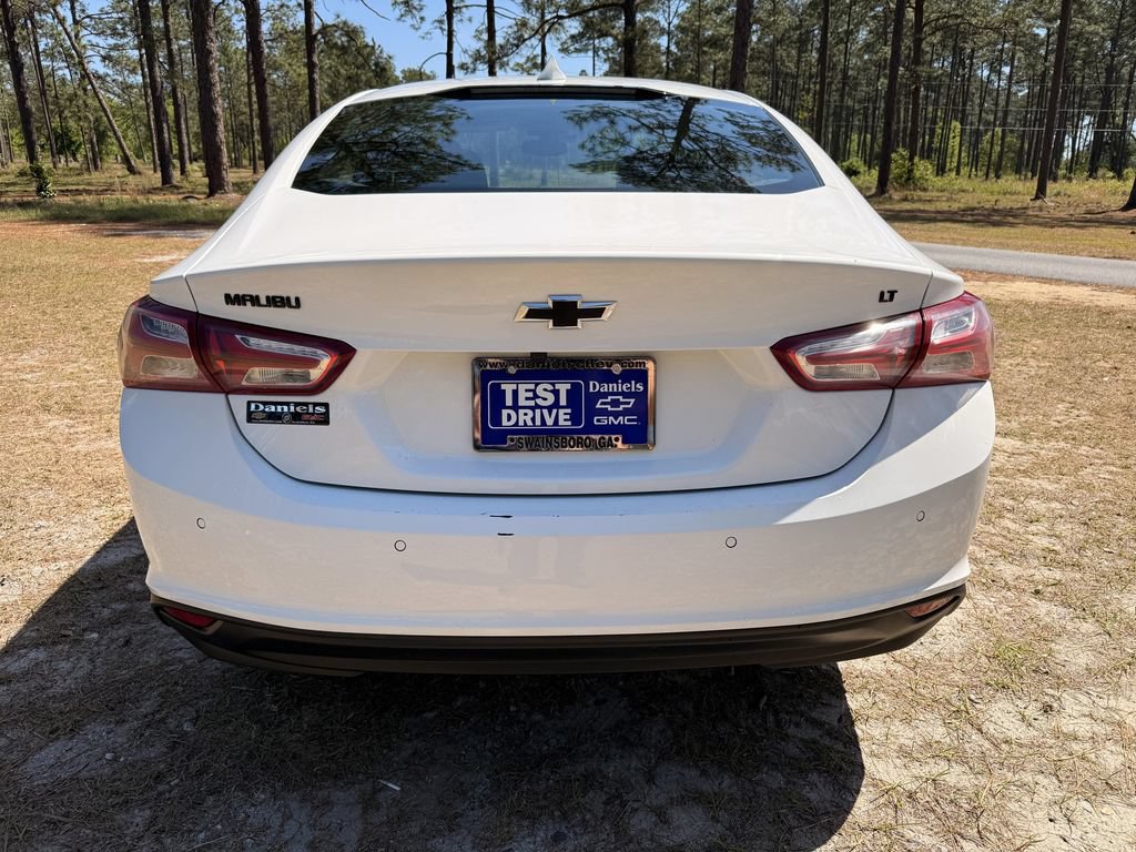 Used 2024 Chevrolet Malibu LT w/ Sport Edition FWD image 4