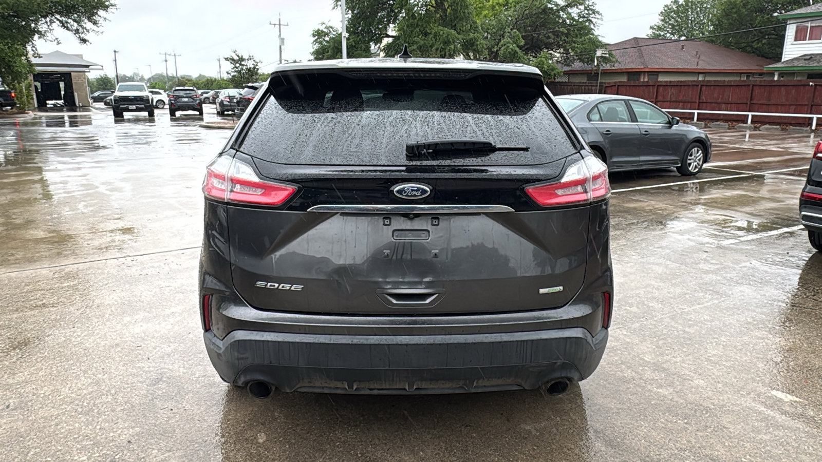 Used 2019 Ford Edge SE image 6