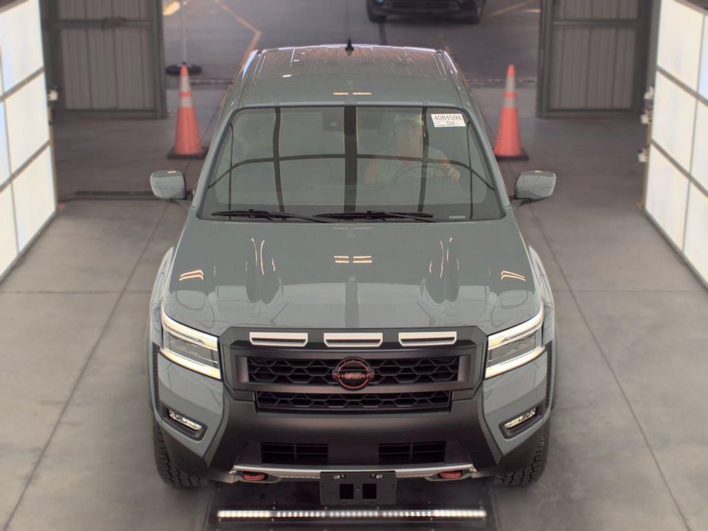 Used 2025 Nissan Frontier Pro-X RWD image 13