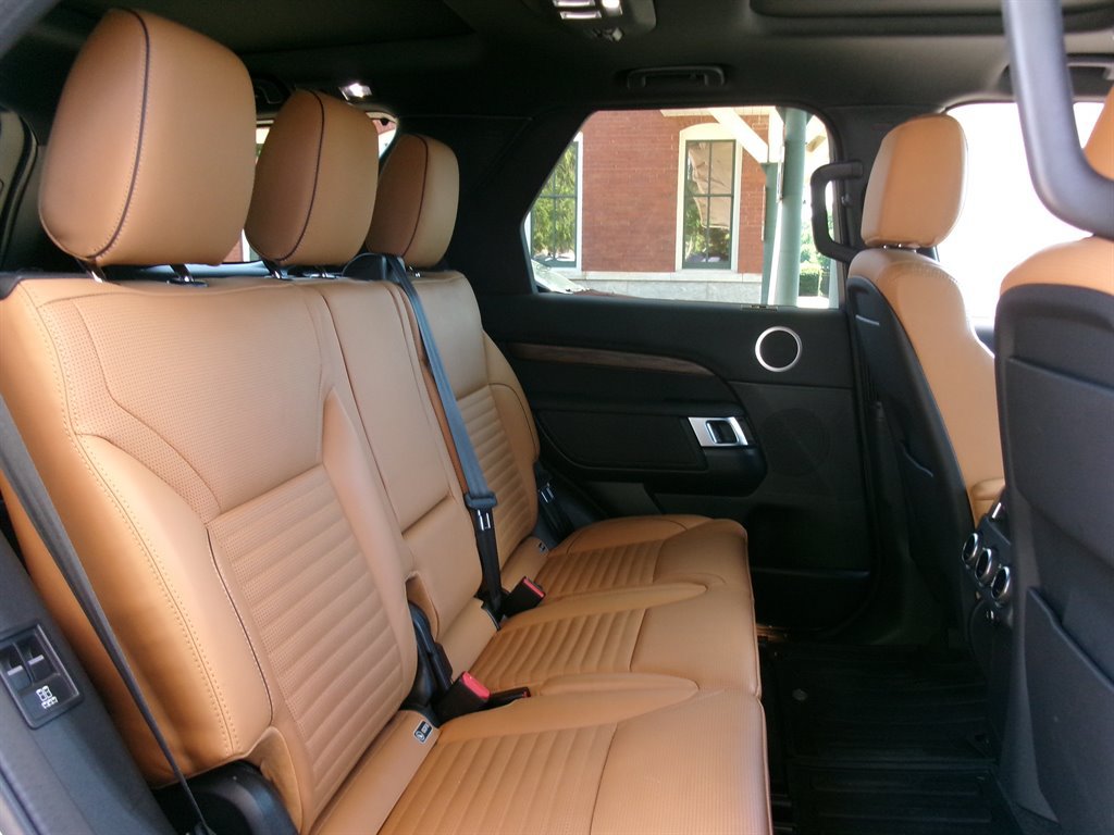 Used 2020 Land Rover Discovery HSE AWD/4WD image 26