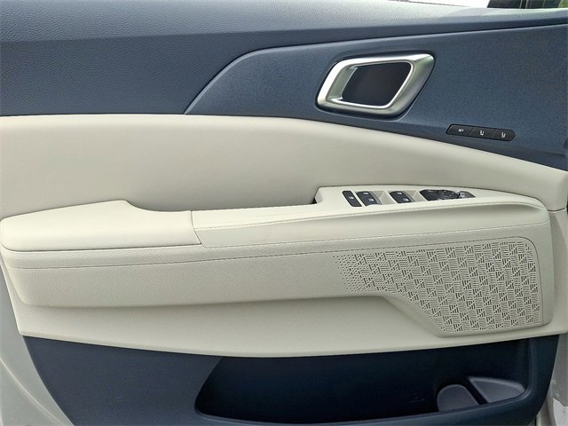 New 2026 Kia Carnival EX image 8