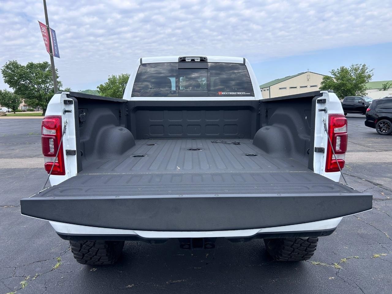 Used 2024 RAM 2500 Laramie w/ Sport Appearance Package image 5