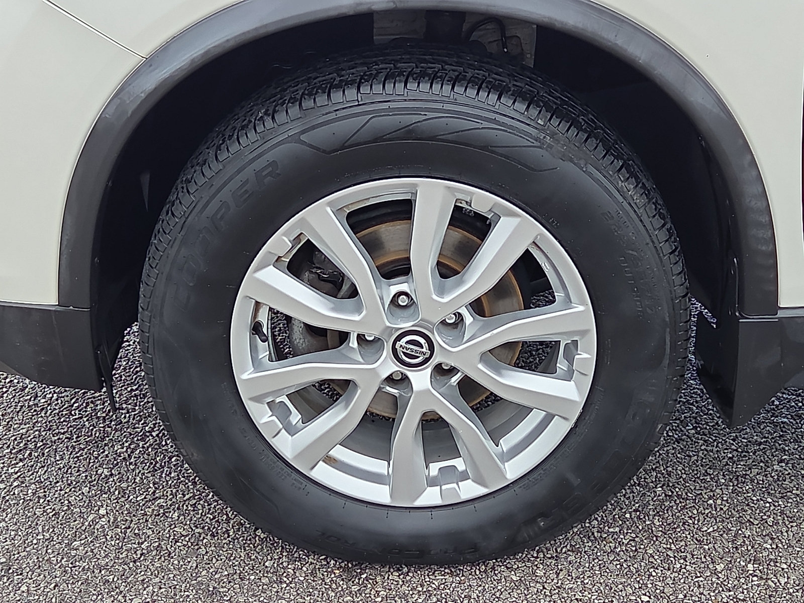 Used 2020 Nissan Rogue SV AWD/4WD image 7