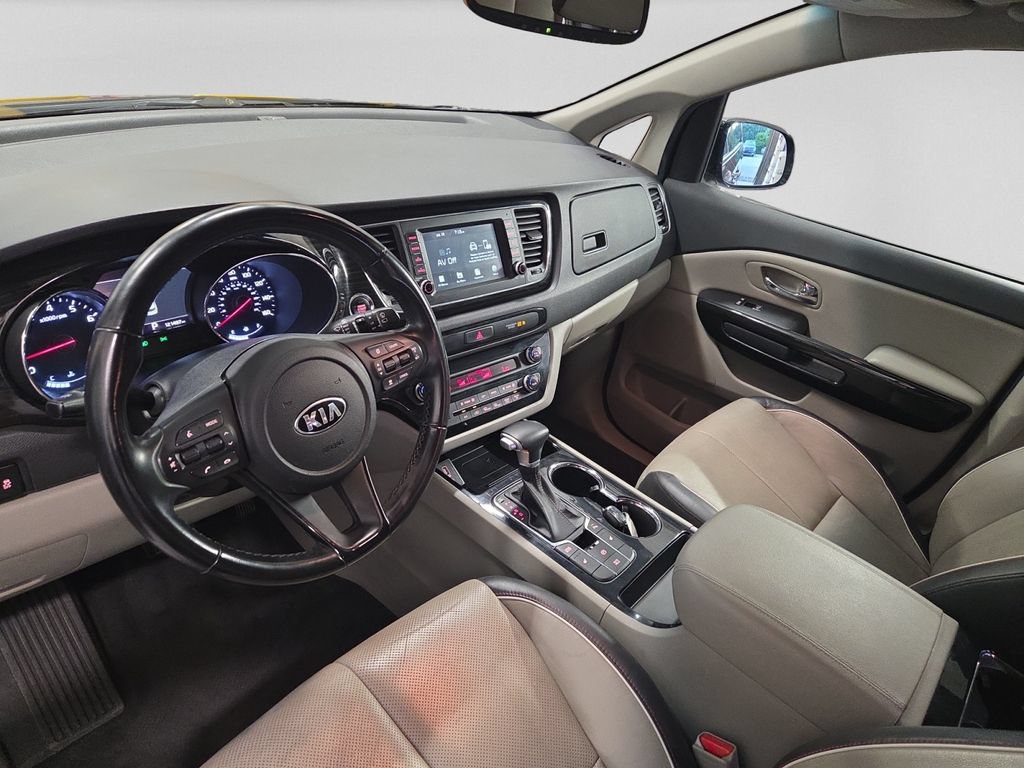 Used 2021 Kia Sedona EX w/ EX Premium Package FWD image 14