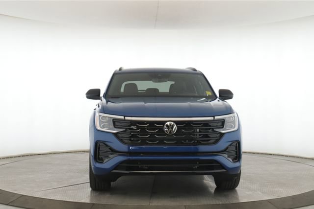 Used 2025 Volkswagen Atlas Cross Sport SEL R-Line AWD/4WD image 12