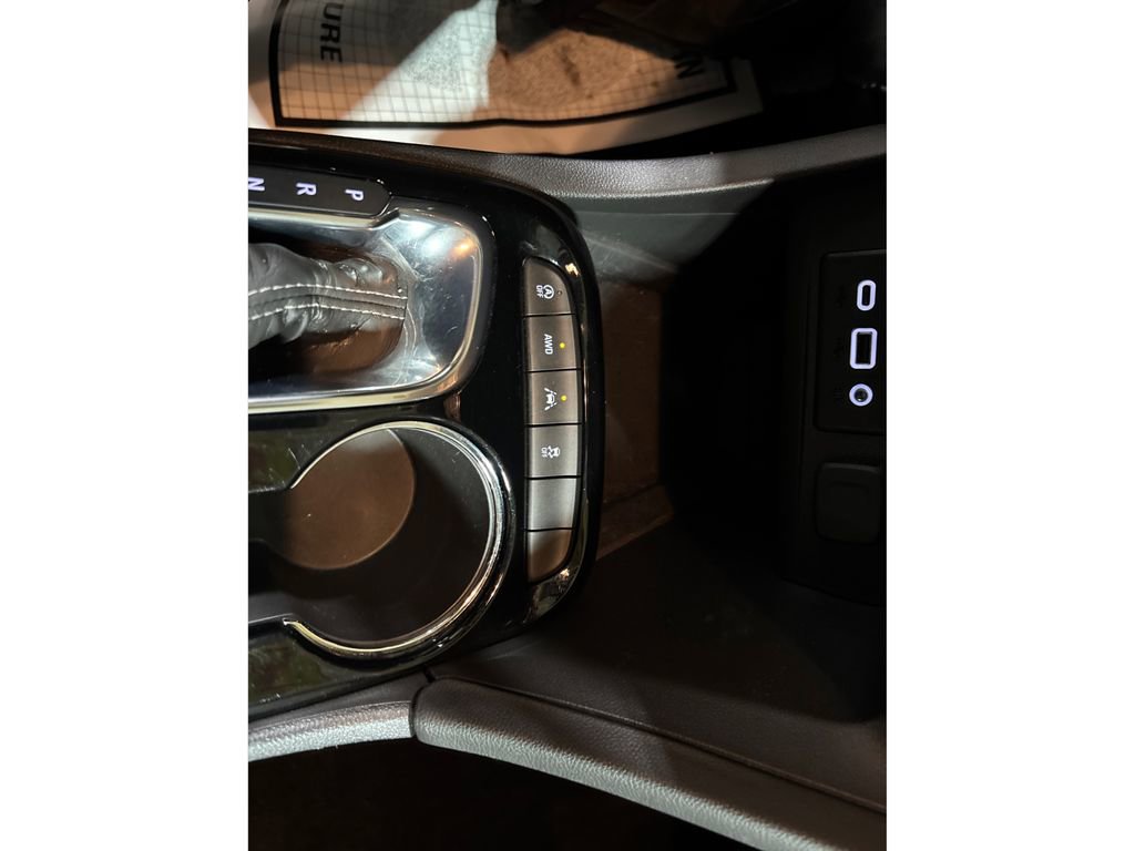 Used 2023 Buick Encore GX Select image 33