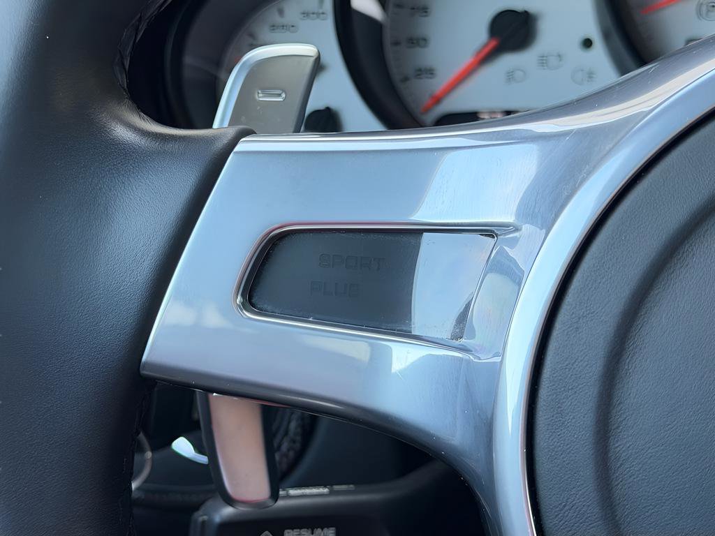 Used 2014 Porsche 911 Turbo image 31