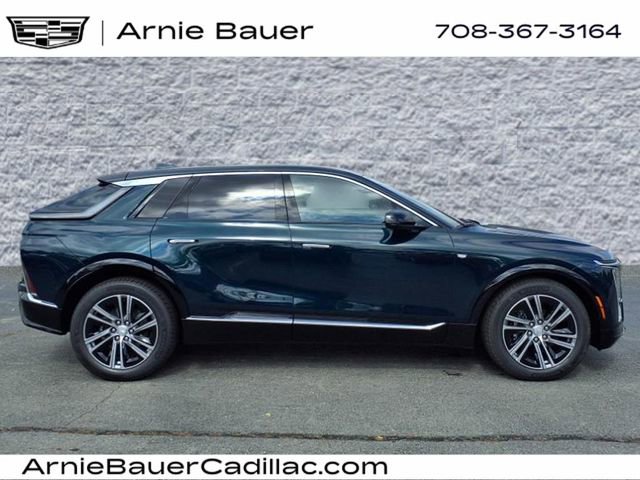 New 2025 Cadillac Lyriq Luxury w/ LPO, Floor Liner Package image 4