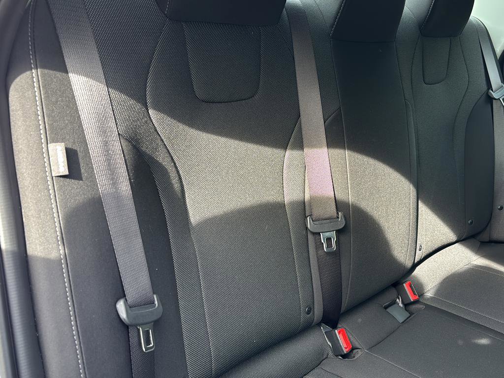 Certified 2025 Hyundai Elantra SE image 41