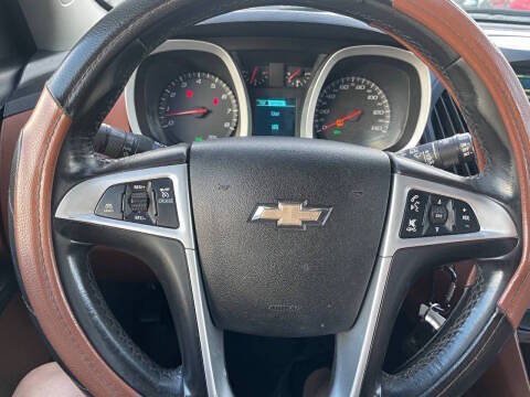 Used 2016 Chevrolet Equinox LTZ w/ Enhanced Convenience Package AWD/4WD image 14