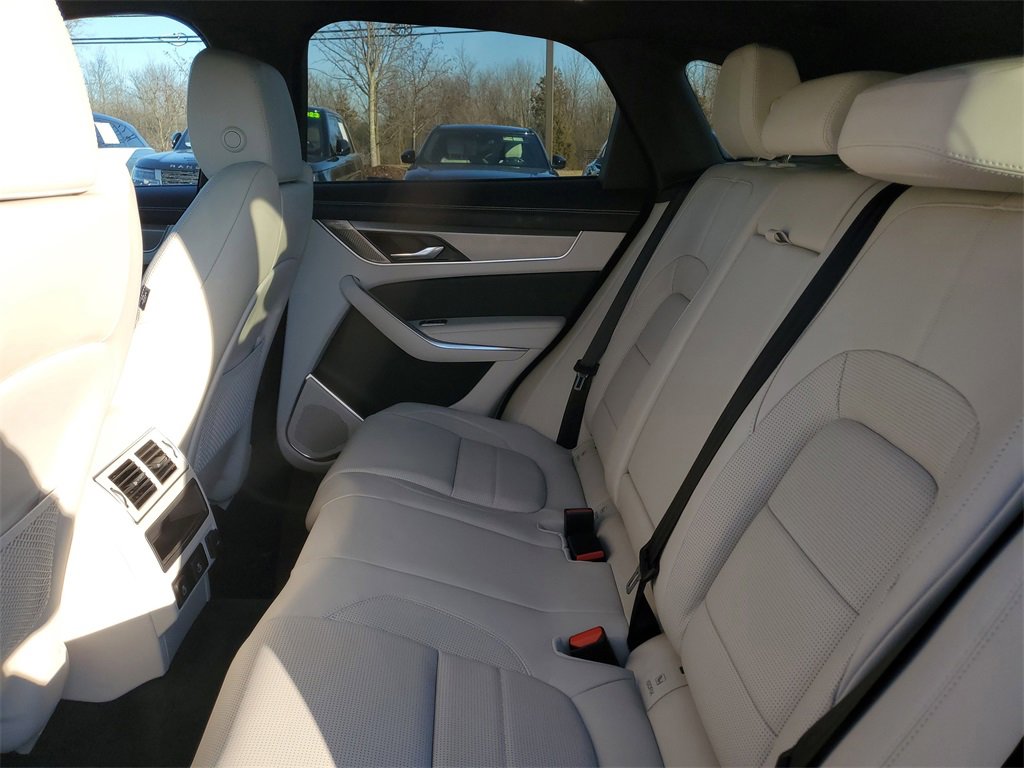New 2026 Jaguar F-PACE R-Dynamic S image 27