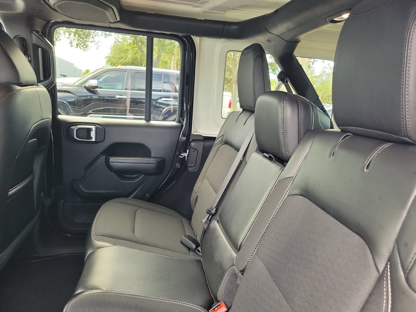 Used 2020 Jeep Wrangler Unlimited Sport AWD/4WD image 13