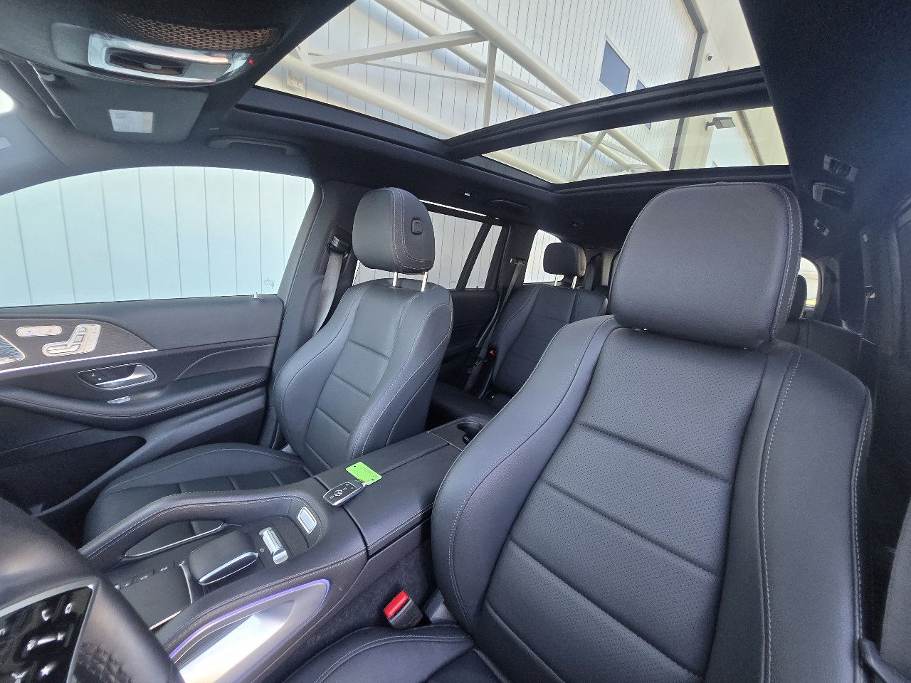 Used 2024 Mercedes-Benz GLS 450 4MATIC image 28