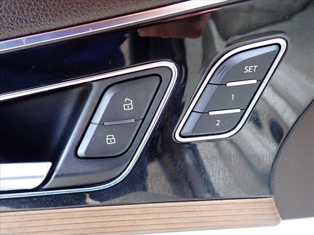 Used 2017 Audi Q7 3.0T Prestige AWD/4WD image 17