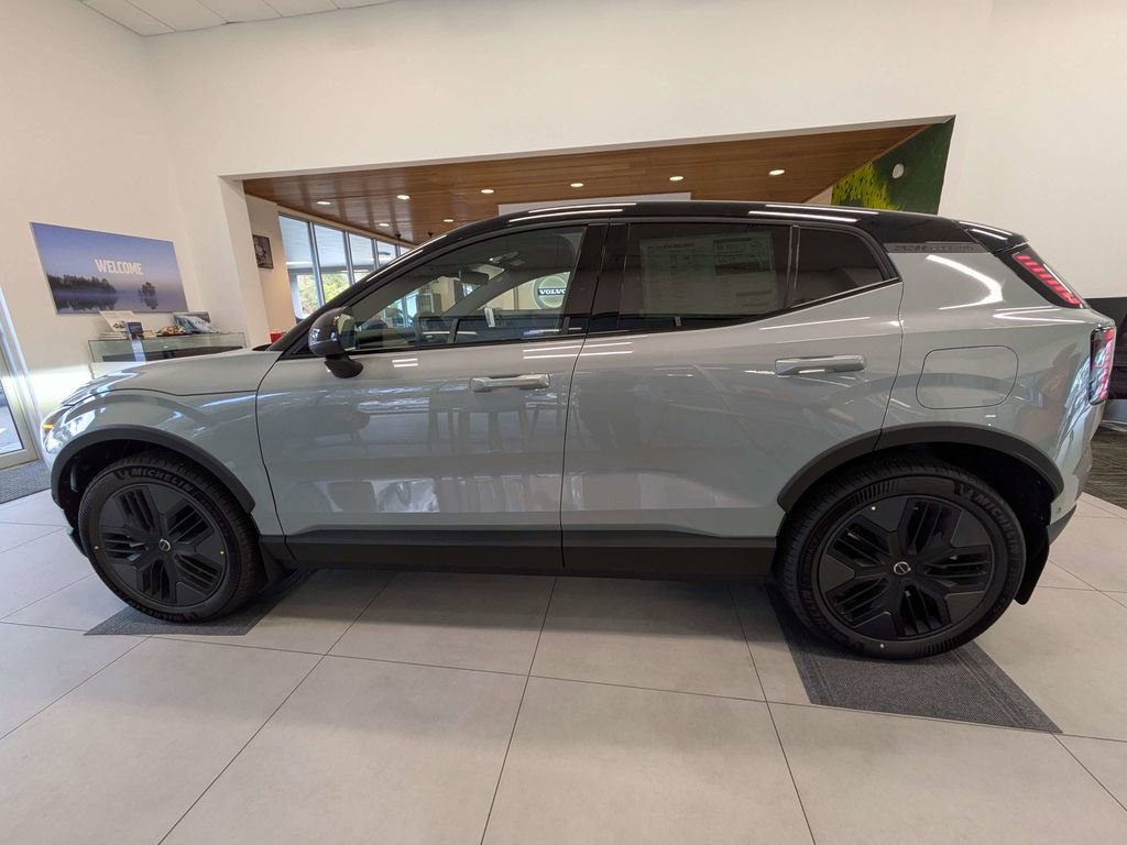 Used 2026 Volvo EX30 Cross Country Ultra w/ Protection Package Premier image 7