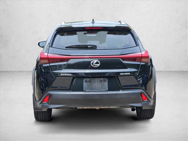 Used 2019 Lexus UX 200 w/ Premium Package image 7