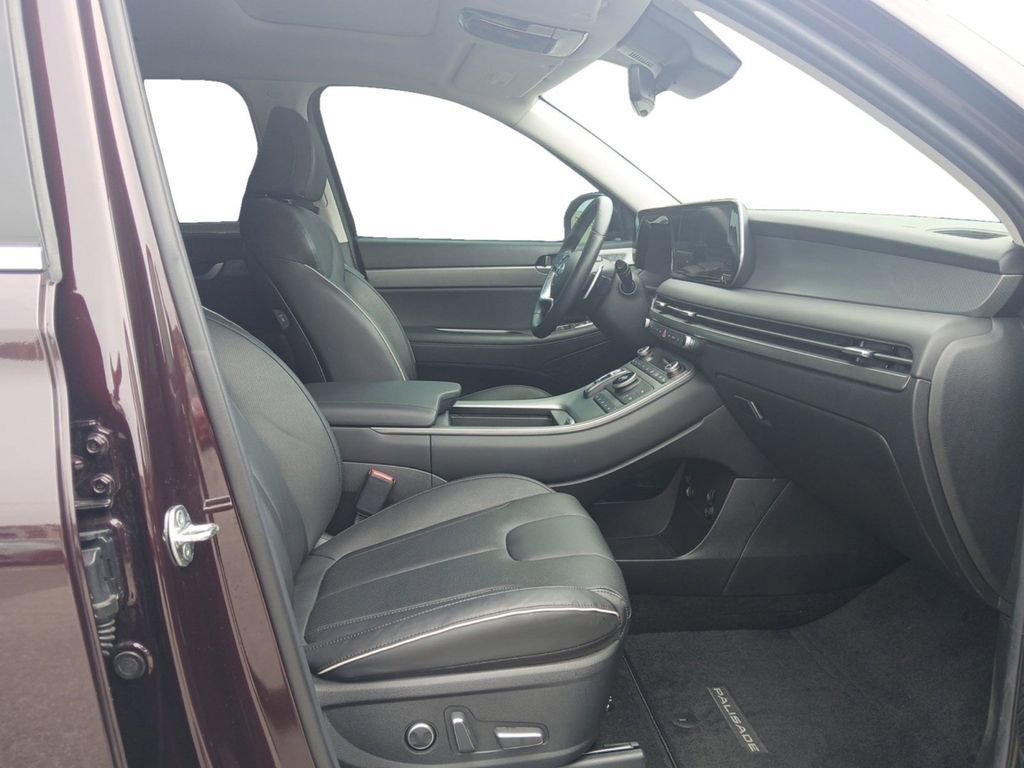 Used 2024 Hyundai Palisade SEL FWD image 15