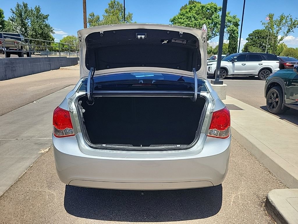 Used 2012 Chevrolet Cruze LS FWD image 13