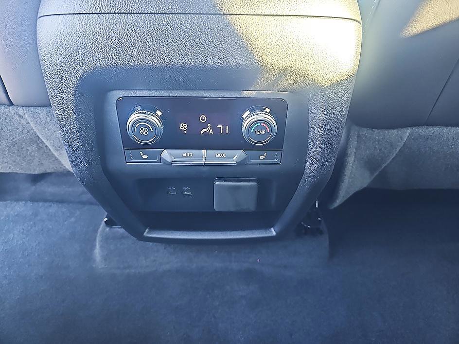 Used 2025 GMC Acadia Denali w/ Super Cruise Package image 27