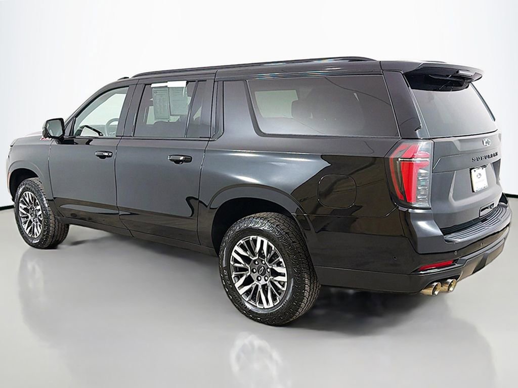 Used 2025 Chevrolet Suburban Z71 AWD/4WD image 11