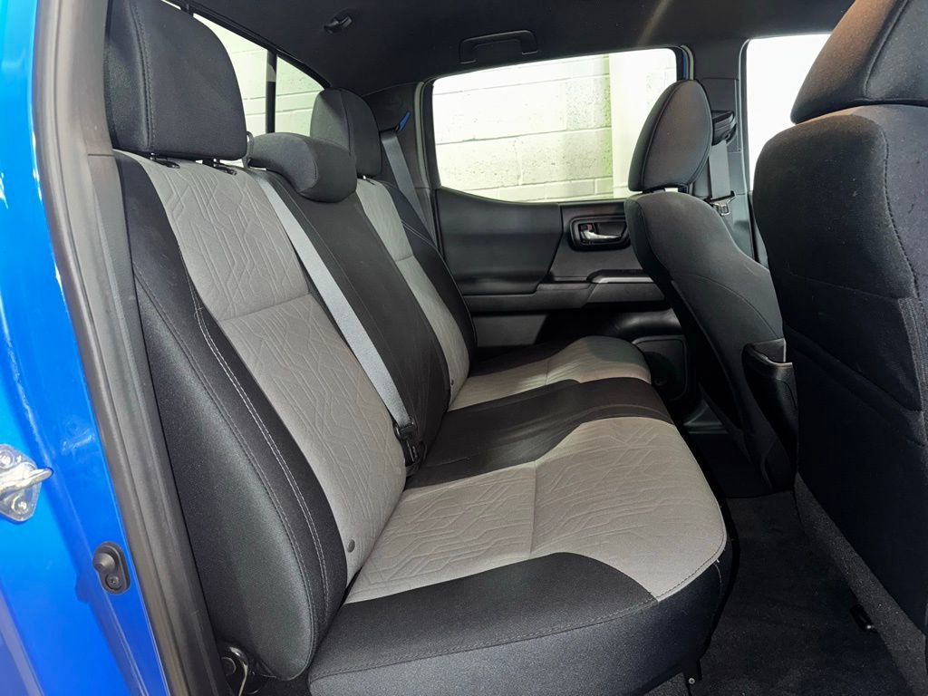 Used 2021 Toyota Tacoma TRD Sport image 15