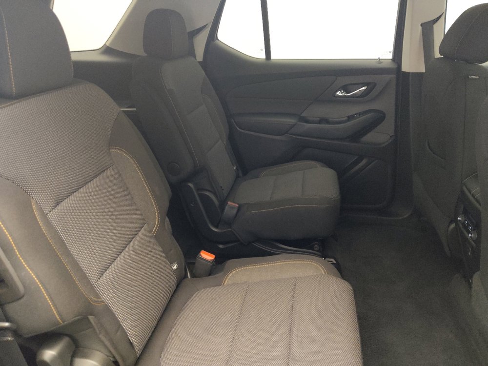 Used 2019 Chevrolet Traverse LT image 19