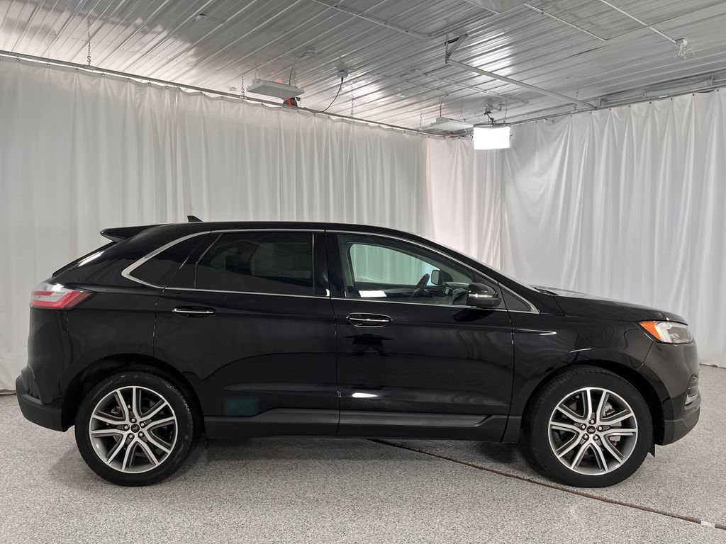 Used 2024 Ford Edge Titanium w/ Equipment Group 301A AWD/4WD image 14