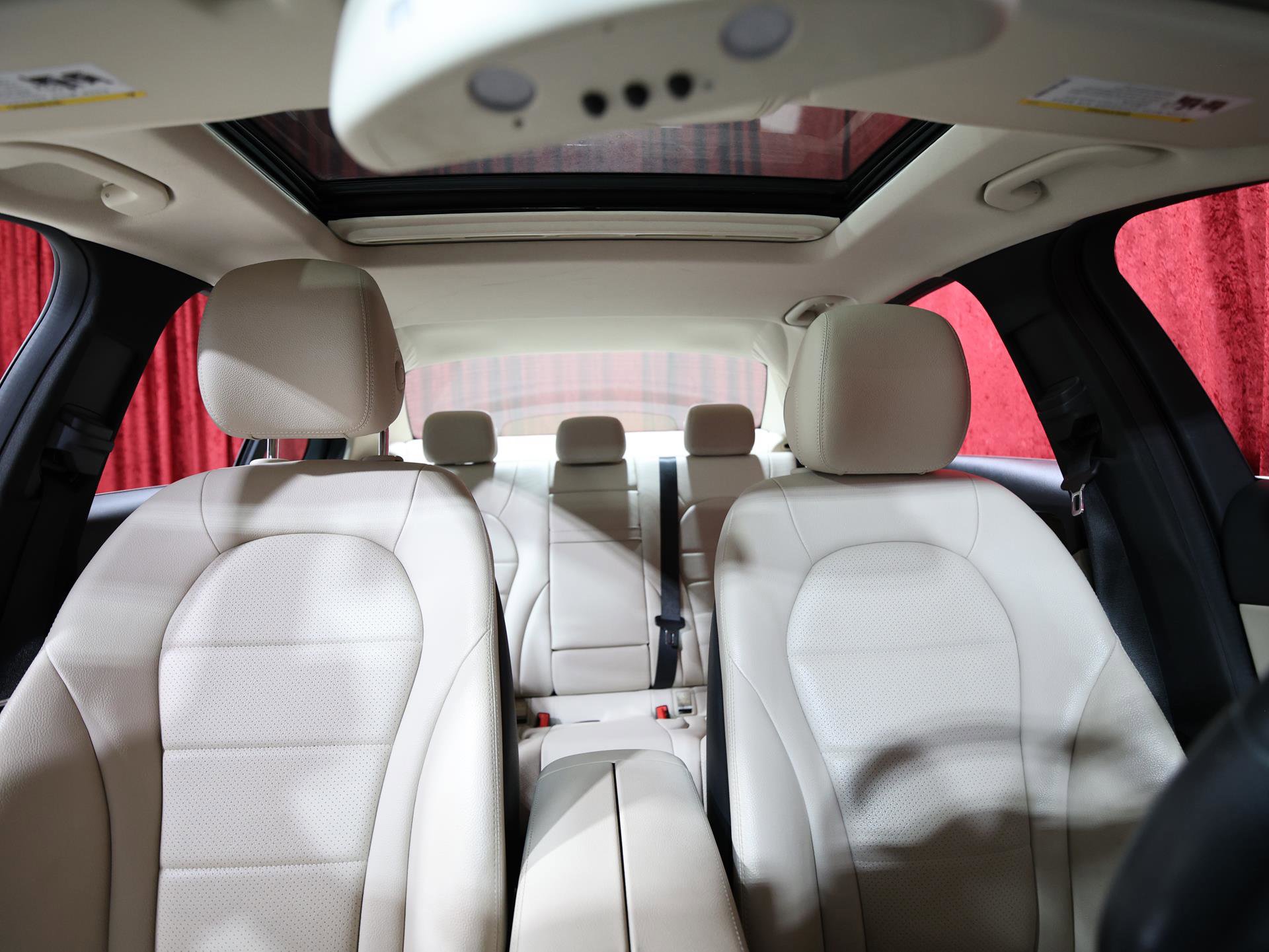 Used 2018 Mercedes-Benz C 300 C300 Premium image 23