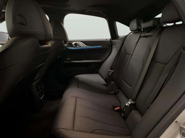 Used 2025 BMW 430i xDrive w/ Premium Package image 17