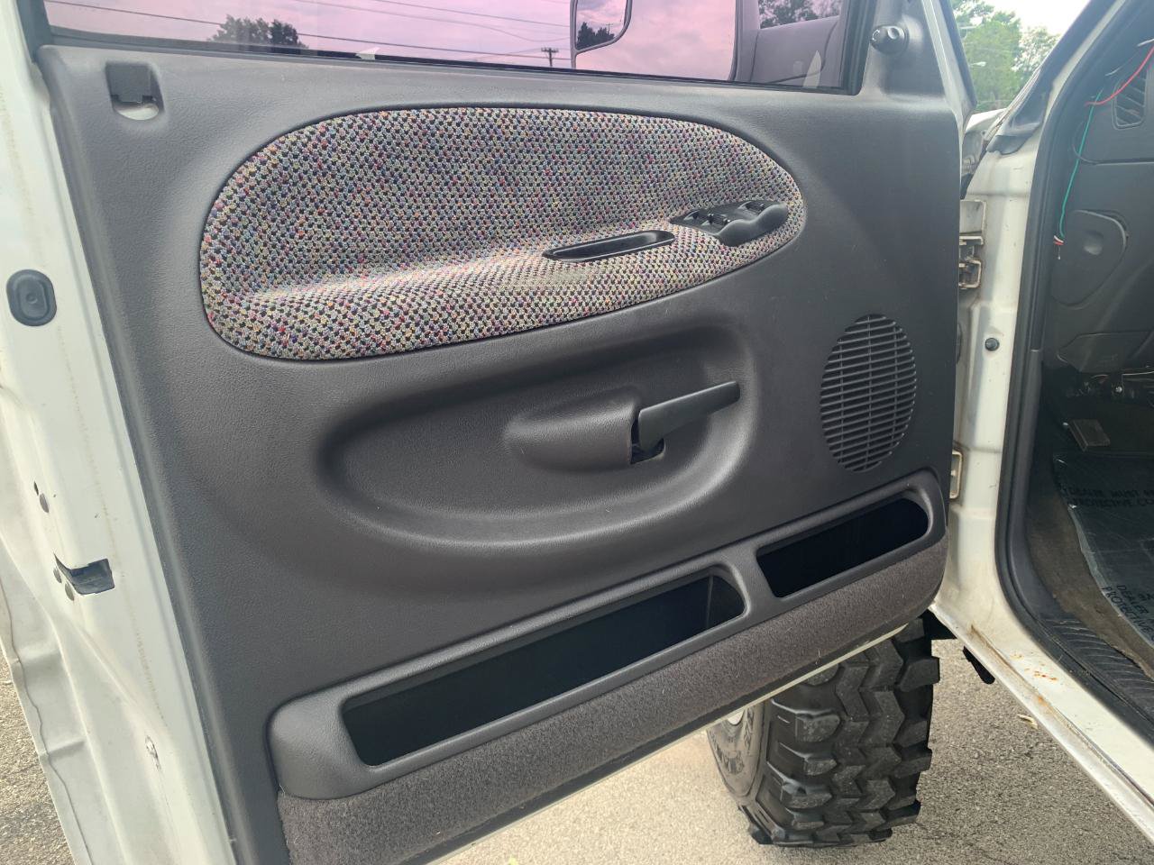 Used 1998 Dodge Ram 1500 Truck 4x4 Quad Cab image 12