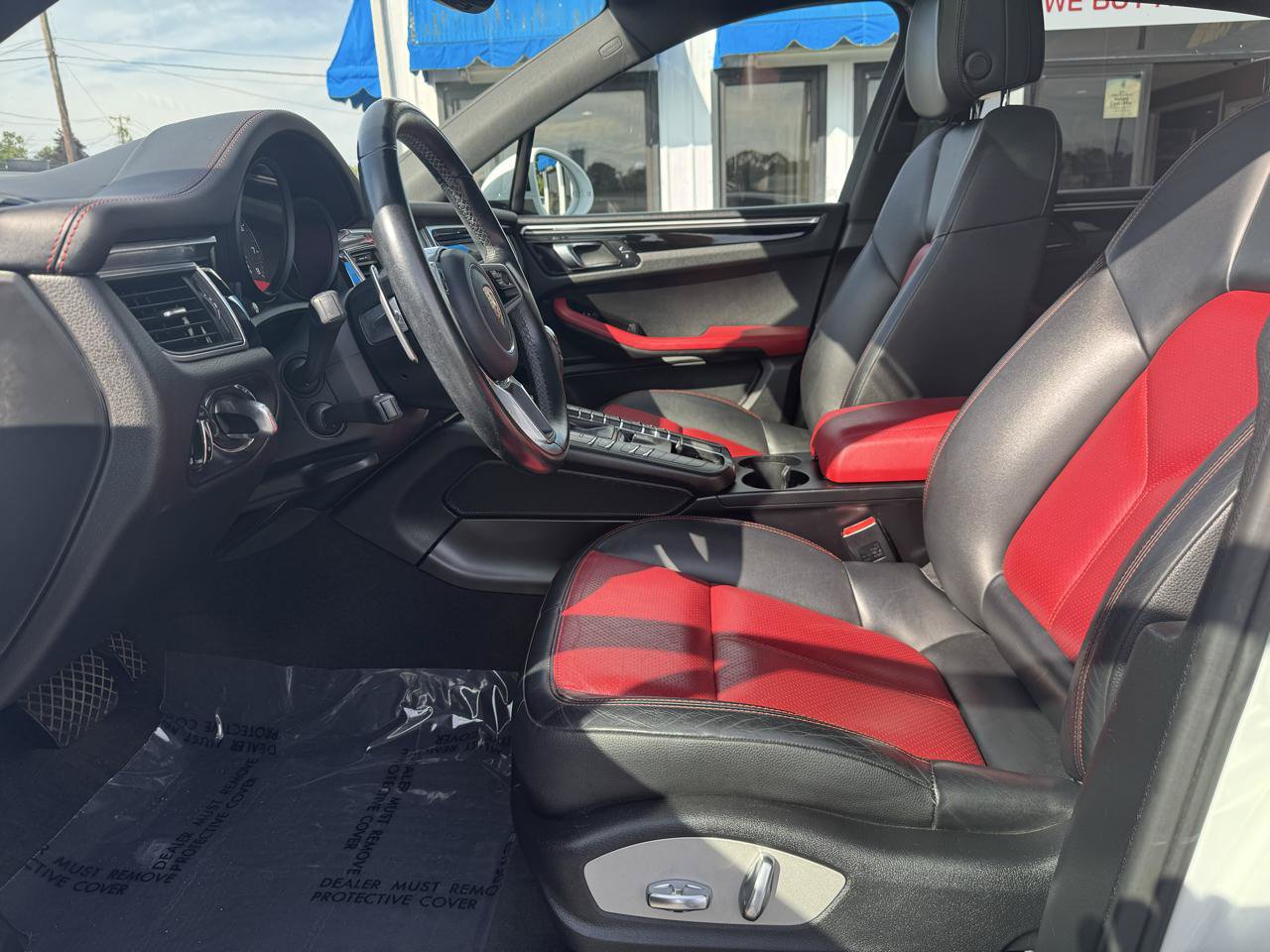 Used 2018 Porsche Macan Sport Edition AWD/4WD image 9