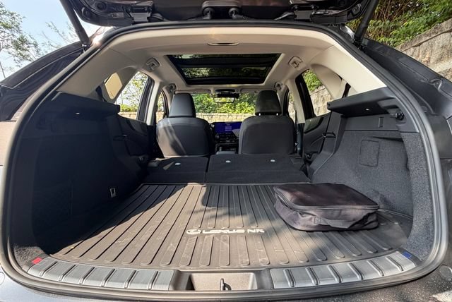 New 2026 Lexus NX 450h+ AWD w/ Accessory Package (2T) image 38