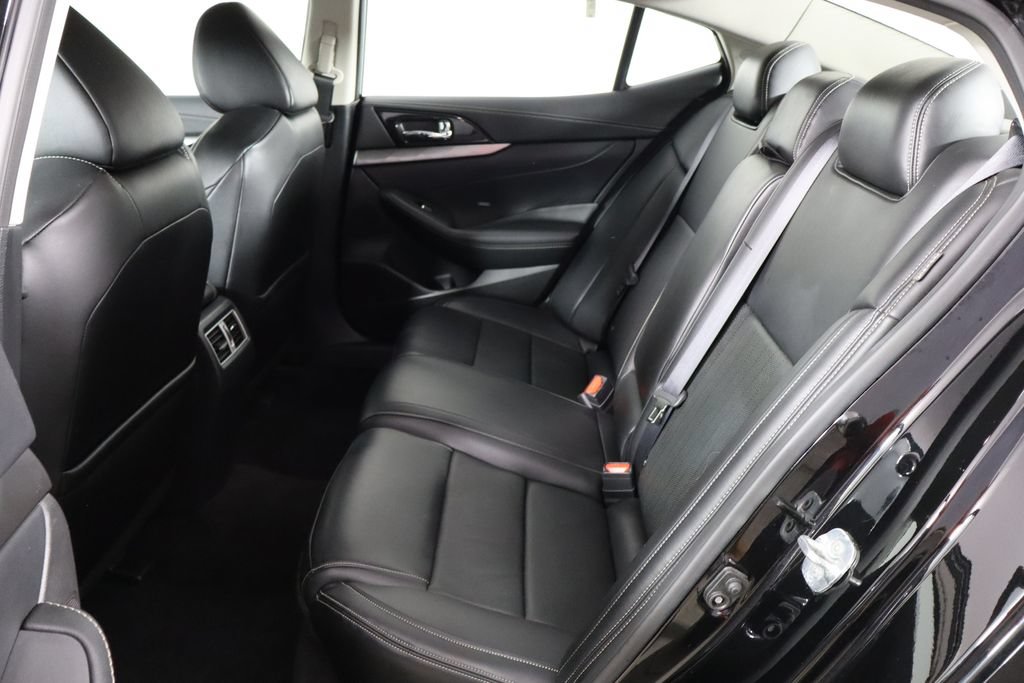 Used 2023 Nissan Maxima SV w/ Floor Mat Group FWD image 16