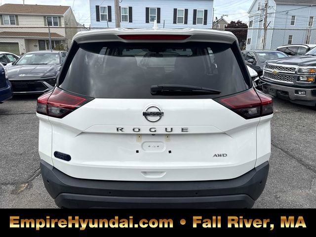 Used 2021 Nissan Rogue S image 4