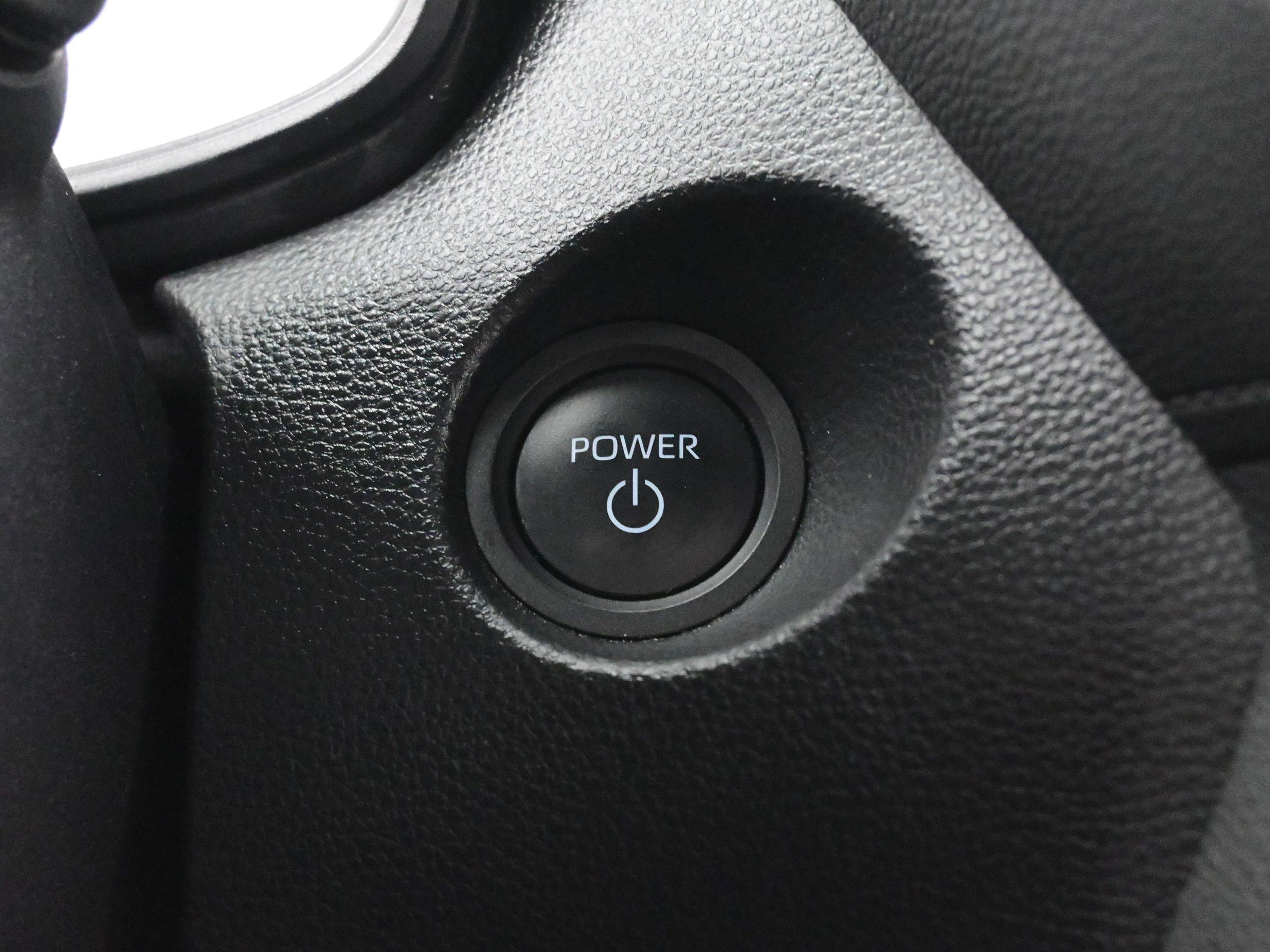 Used 2024 Toyota Corolla Cross S AWD/4WD image 21