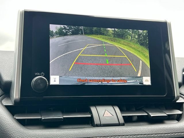 Used 2025 Toyota RAV4 XLE AWD/4WD image 68