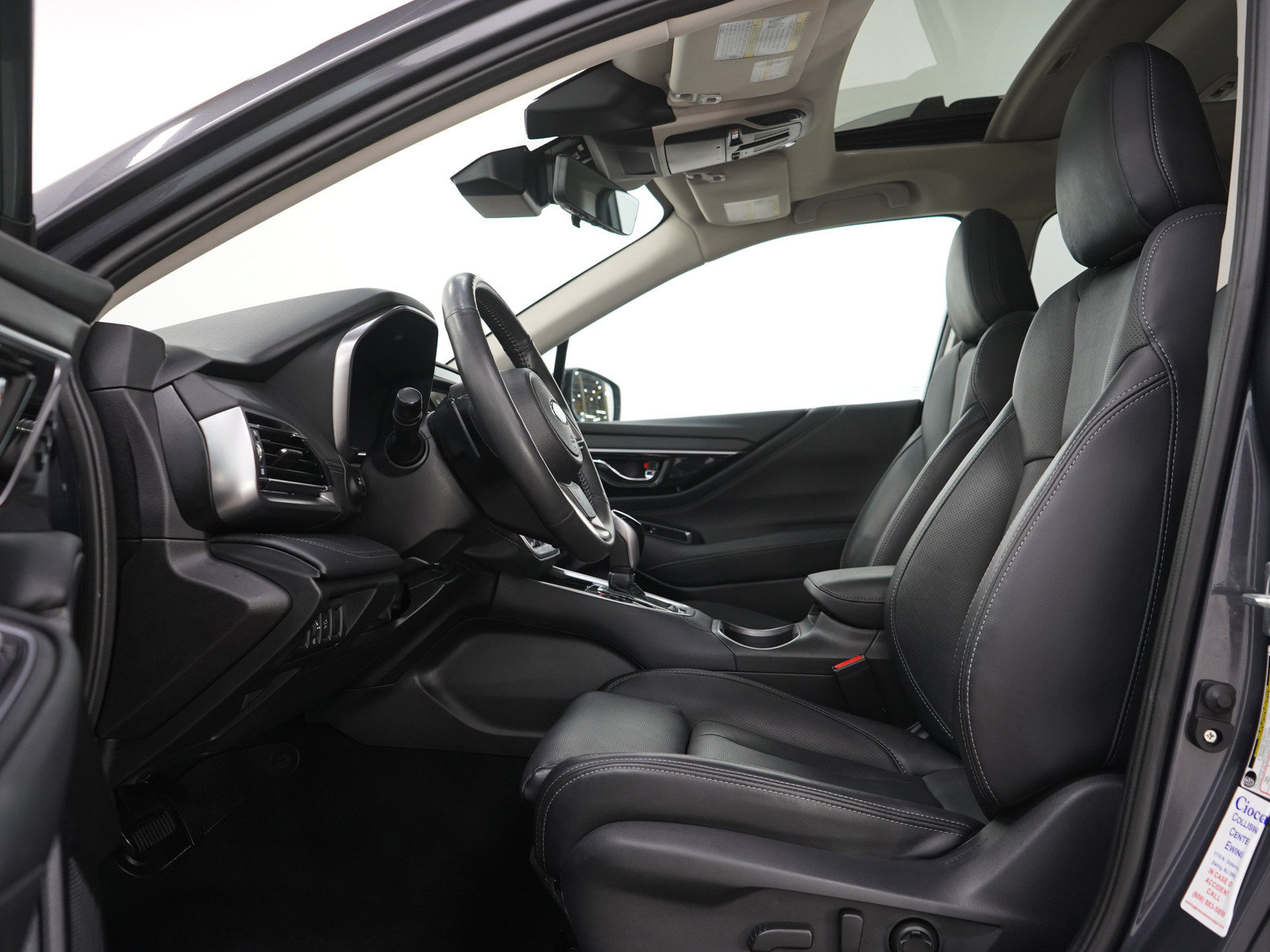 Used 2023 Subaru Outback Touring AWD/4WD image 24