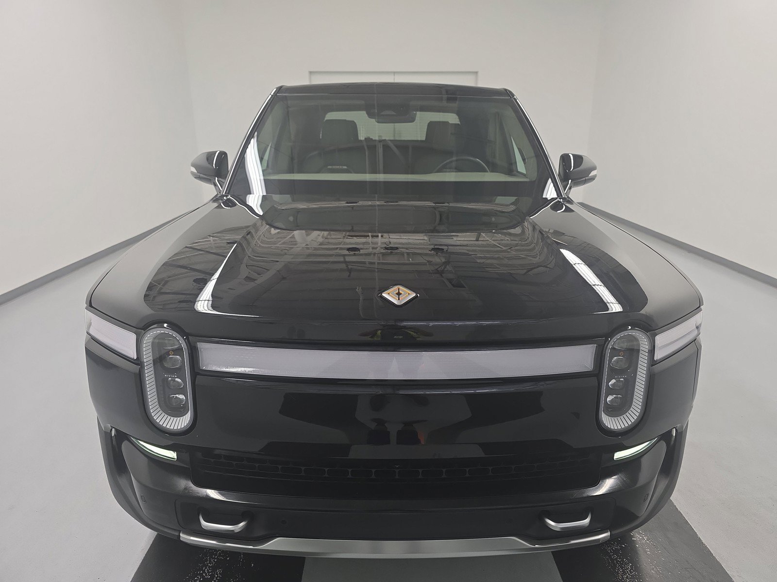 Used 2023 Rivian R1T Adventure AWD/4WD image 8