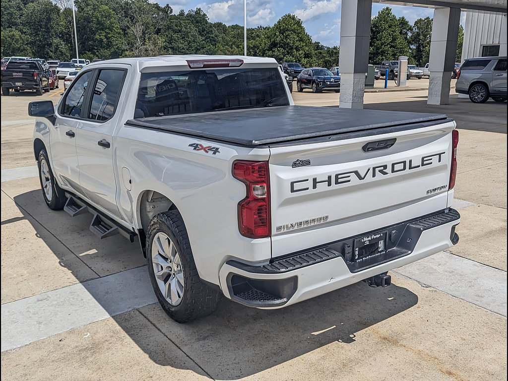Used 2022 Chevrolet Silverado 1500 Custom AWD/4WD image 9