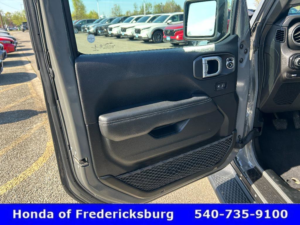 Used 2020 Jeep Gladiator Overland image 10