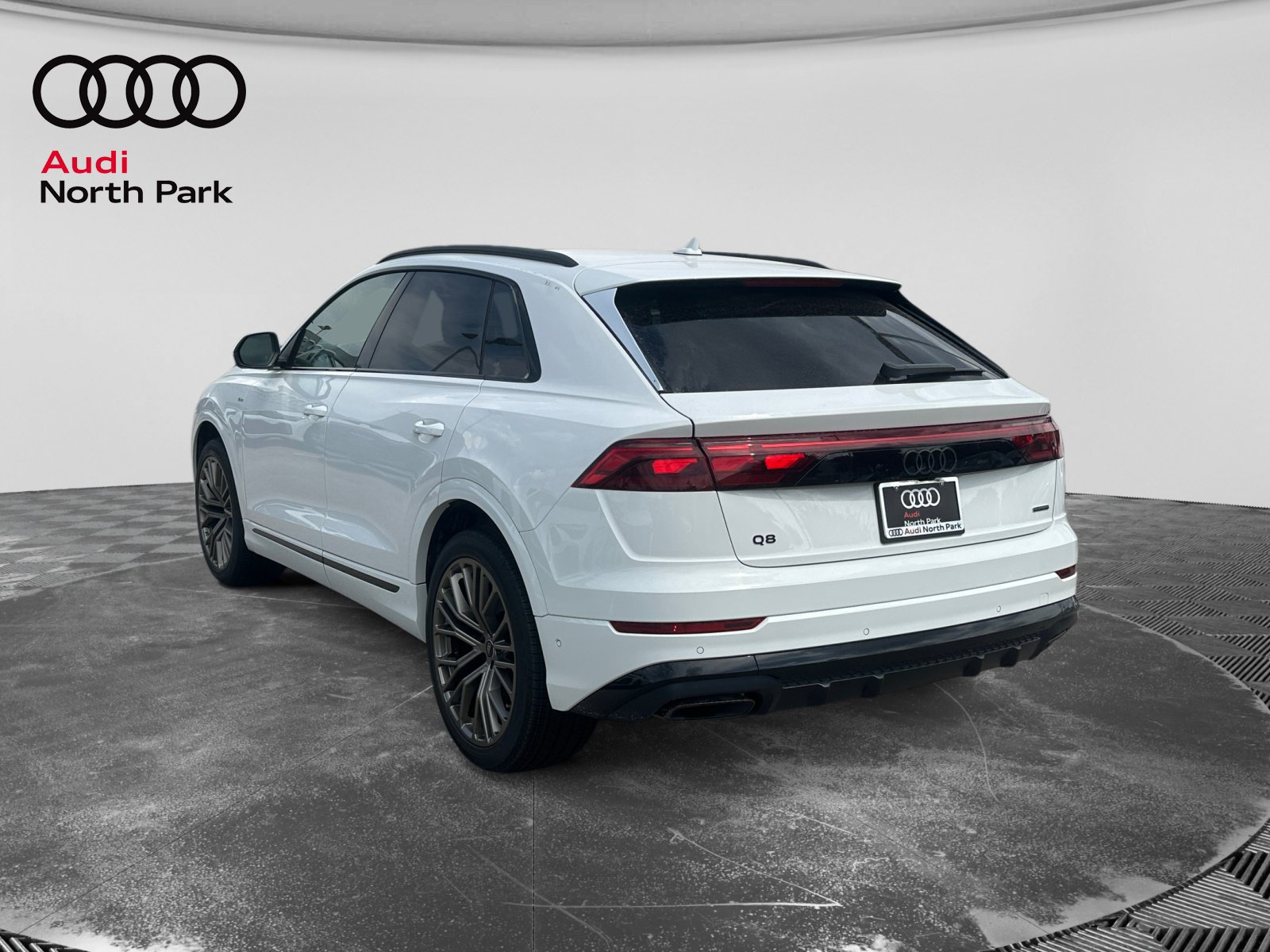 New 2027 Audi Q8 Prestige AWD/4WD image 3