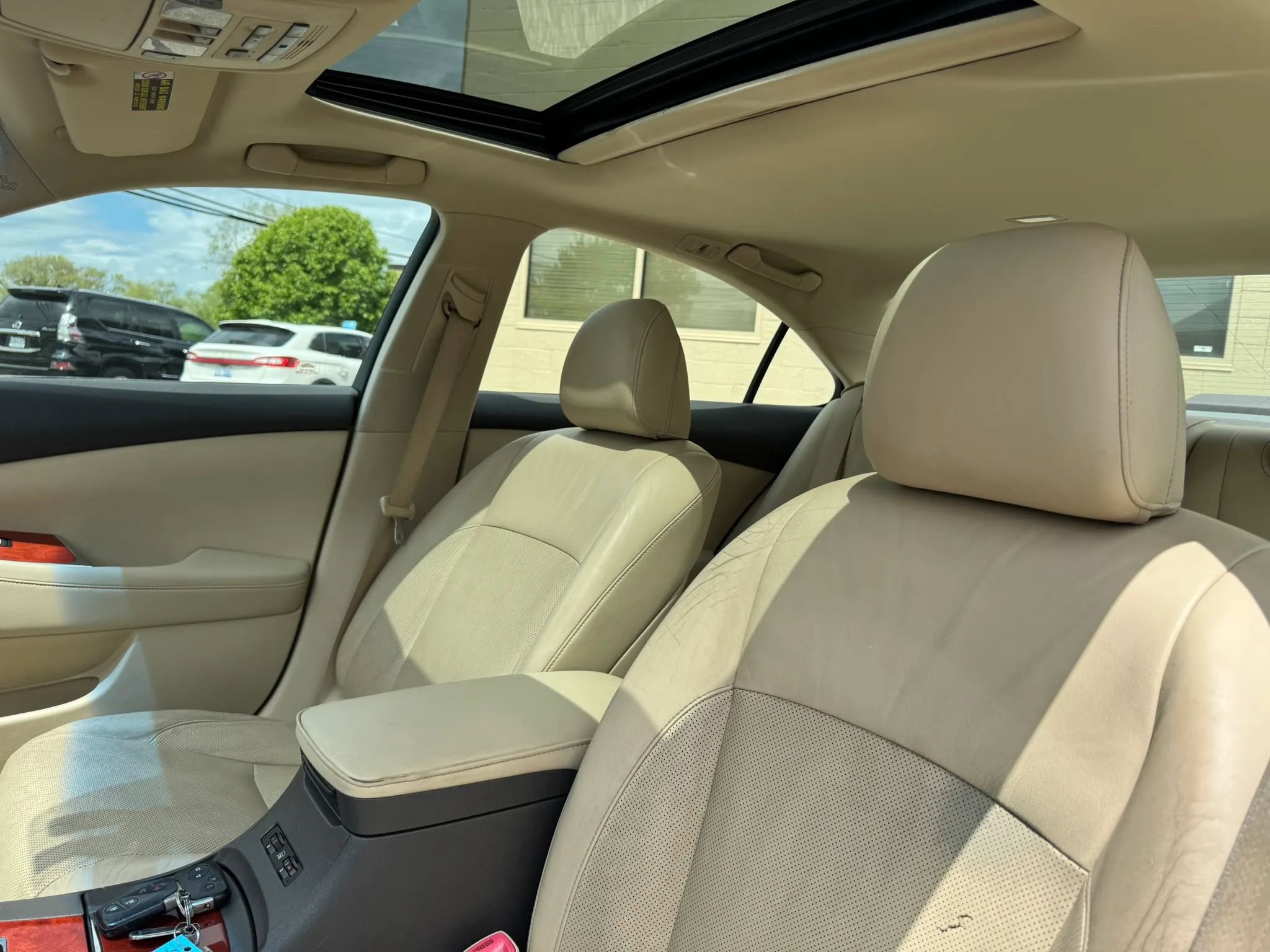 Used 2011 Lexus ES 350 FWD image 23