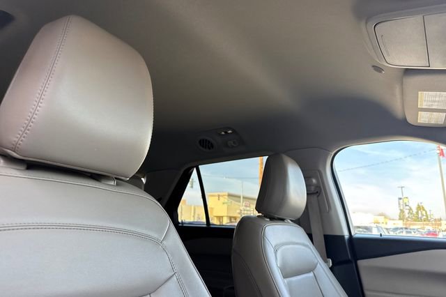 Used 2024 Ford Explorer XLT w/ Equipment Group 202A image 19