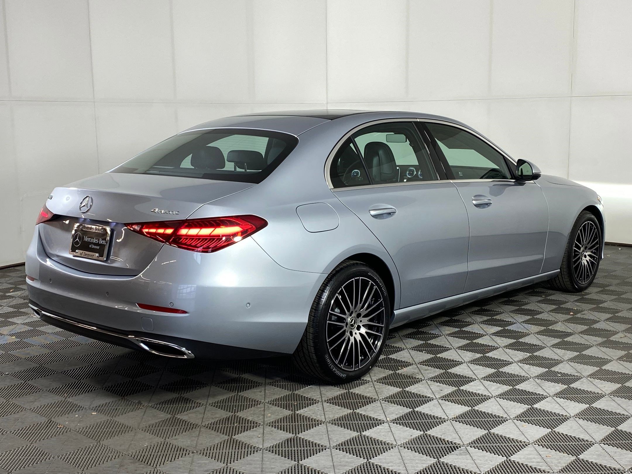 Used 2025 Mercedes-Benz C 300 4MATIC Sedan image 8