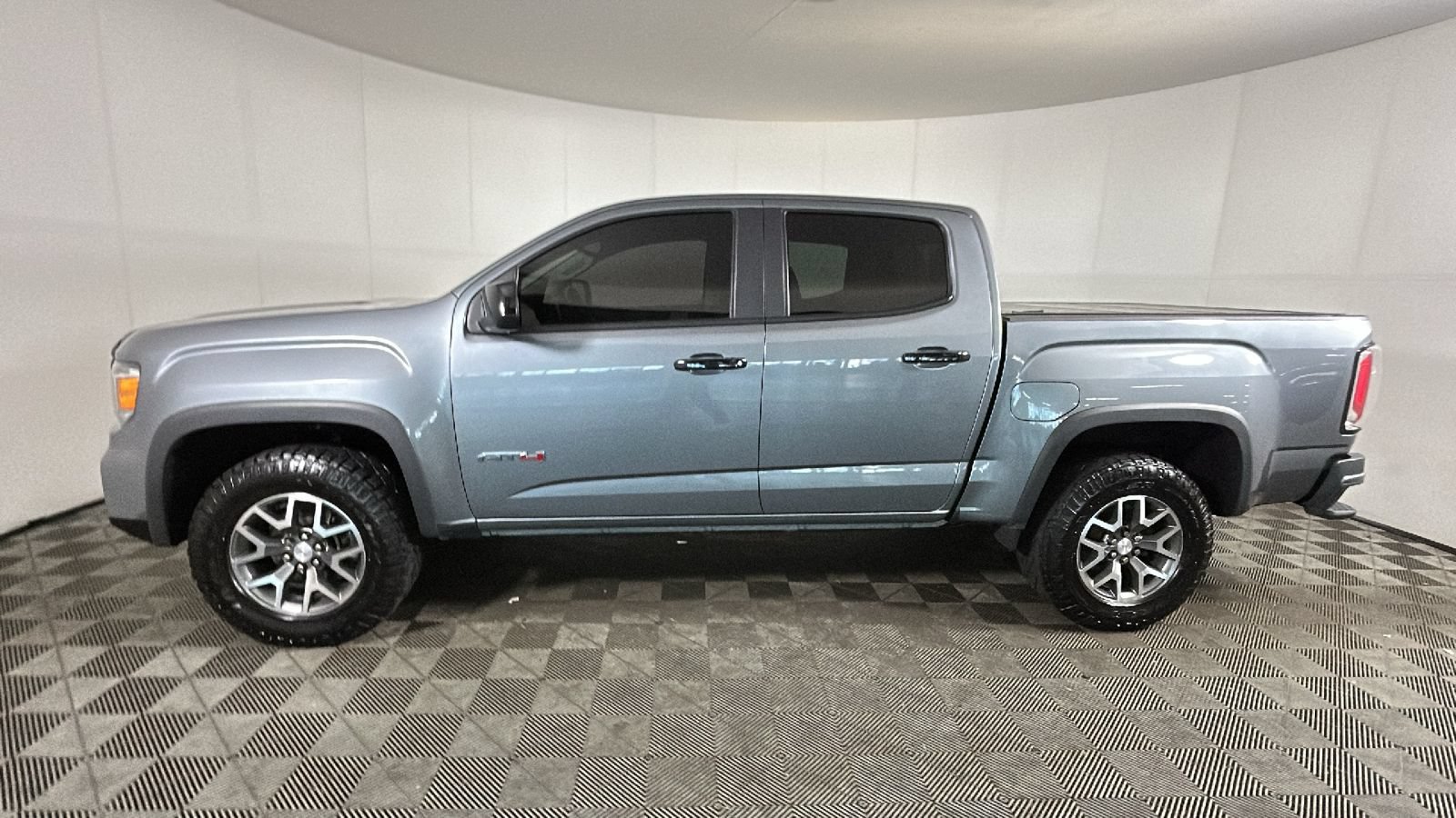Used 2021 GMC Canyon AT4 w/ Trailering Package AWD/4WD image 6