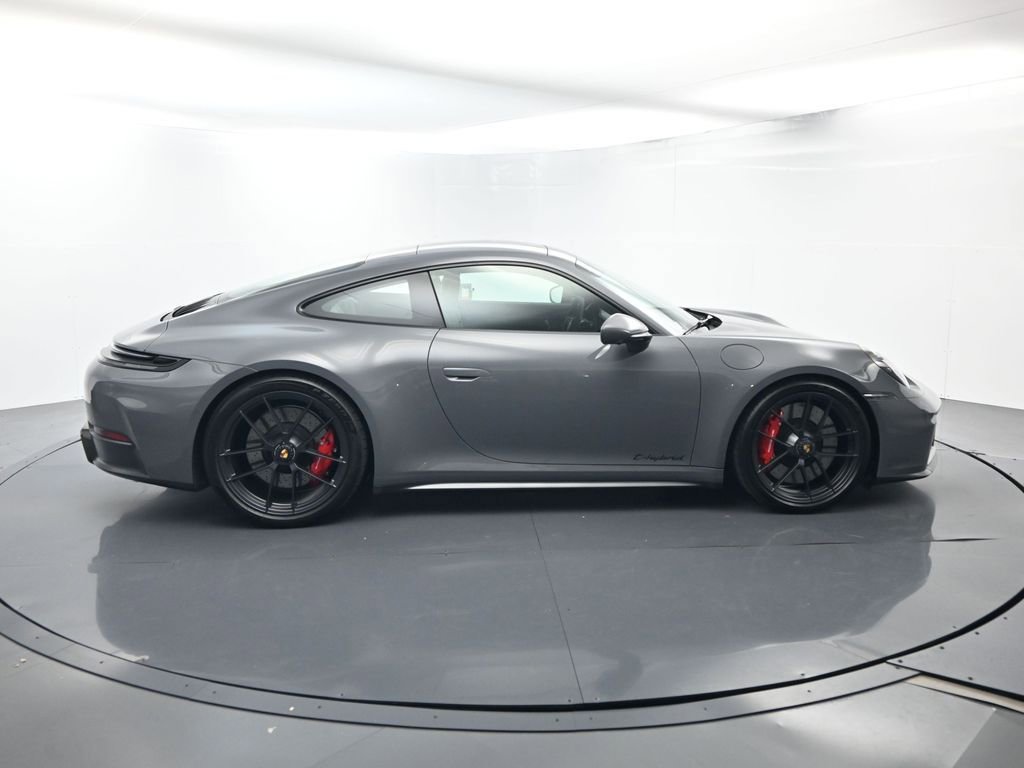 Certified 2026 Porsche 911 Carrera 4 GTS image 16