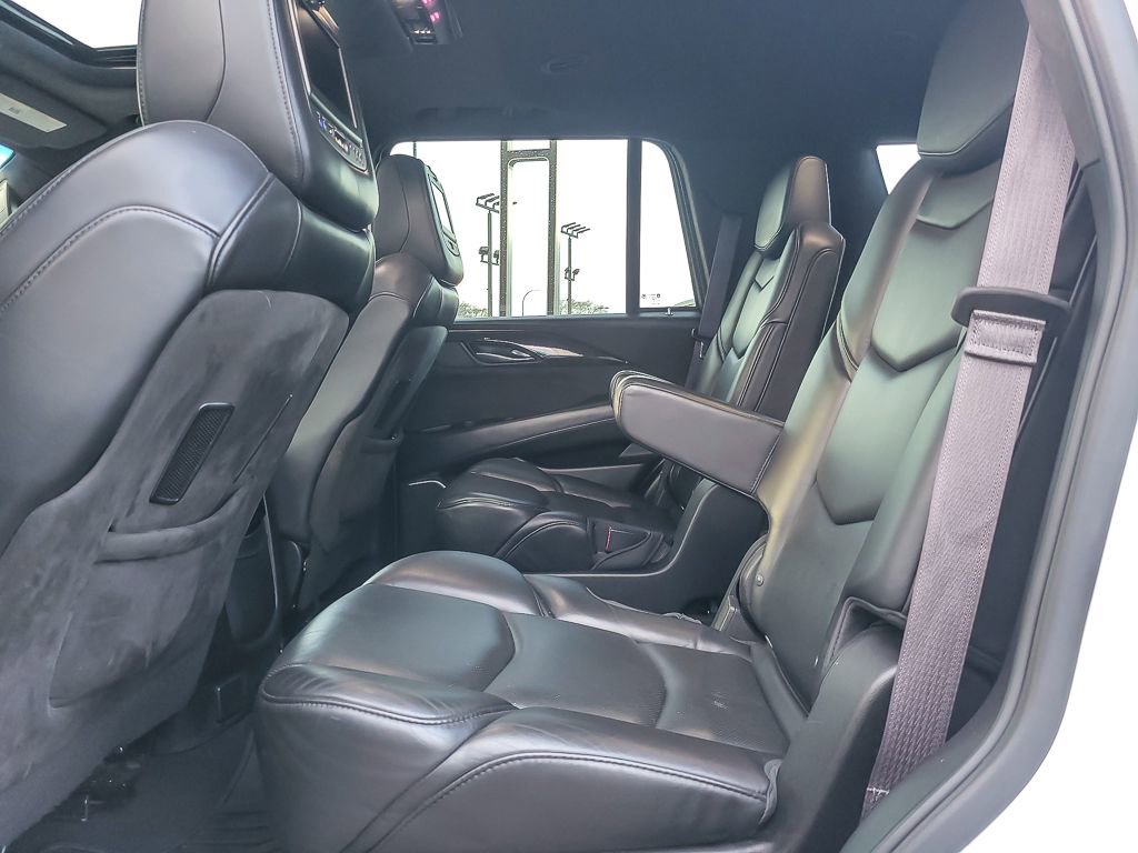 Certified 2017 Cadillac Escalade Platinum image 11