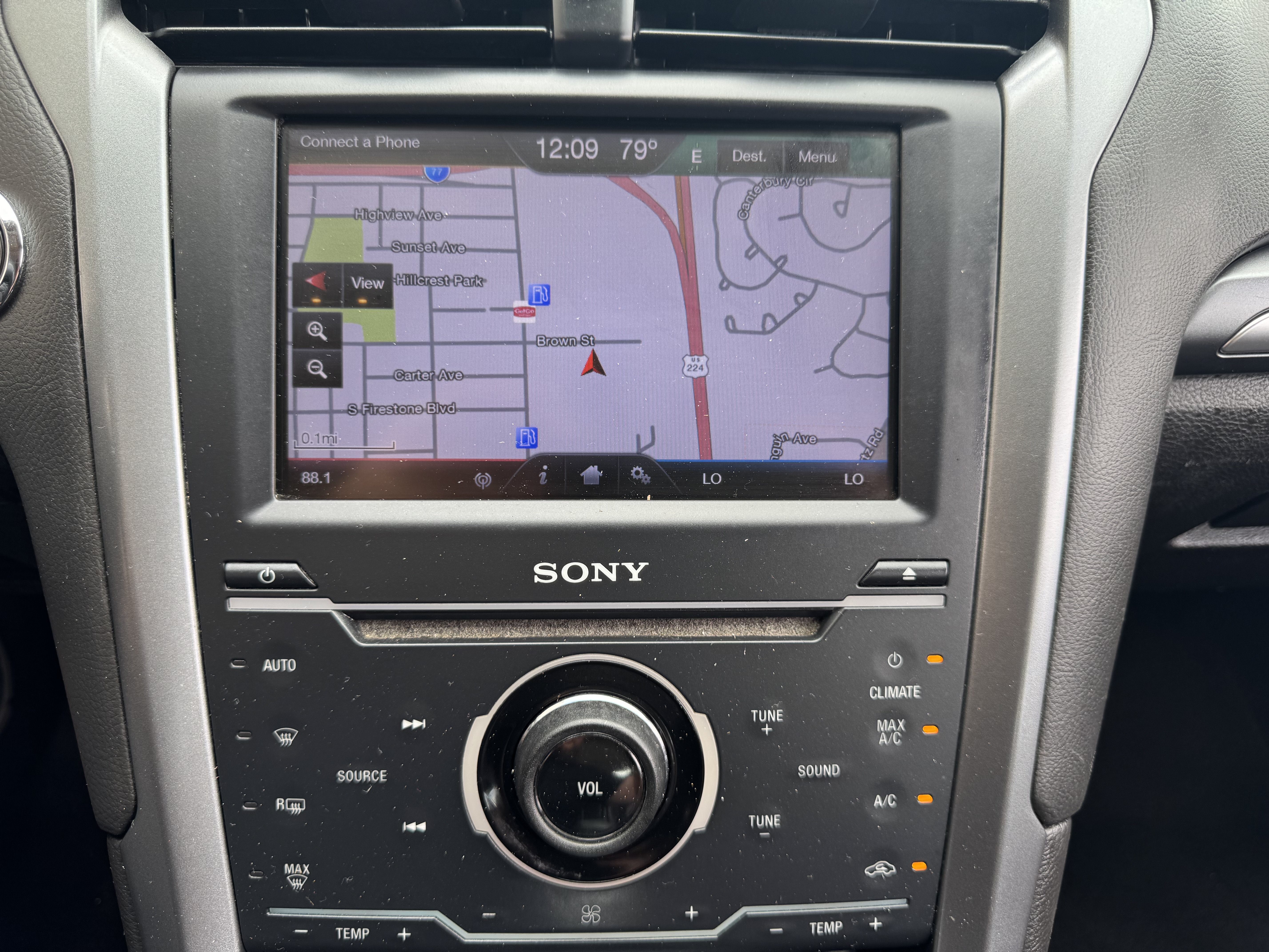 Used 2013 Ford Fusion Titanium FWD image 14