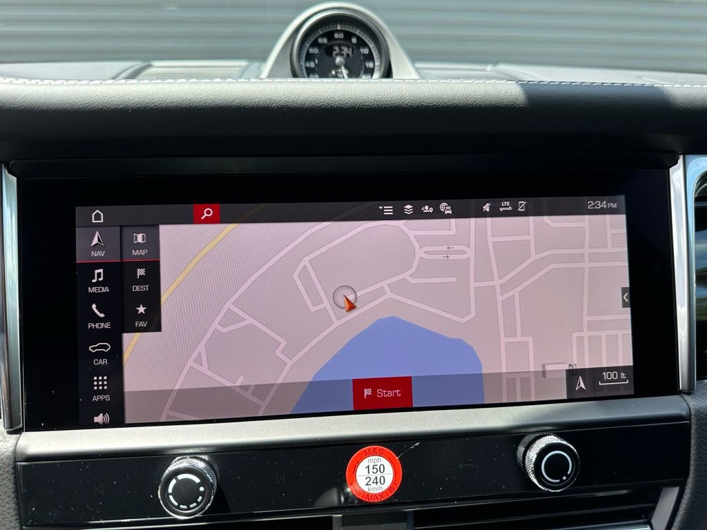 Certified 2025 Porsche Macan S image 26