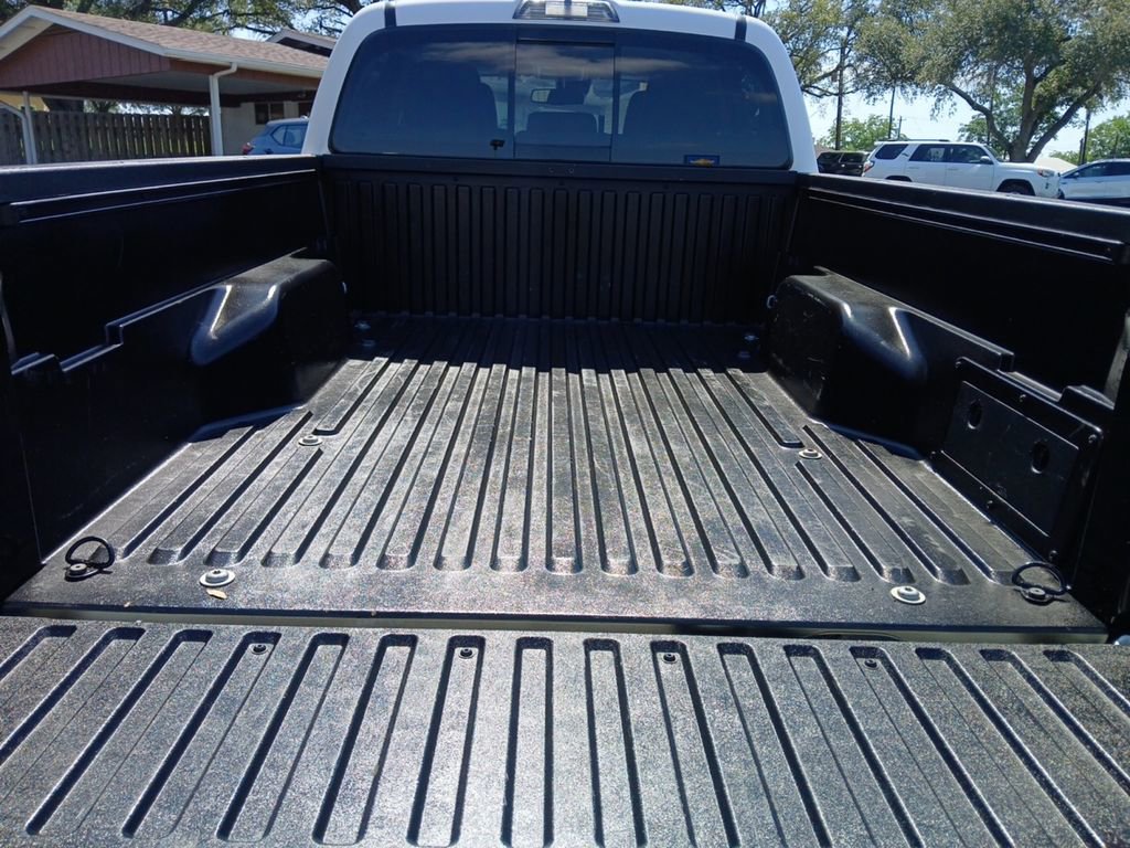 Used 2023 Toyota Tacoma SR5 RWD image 19